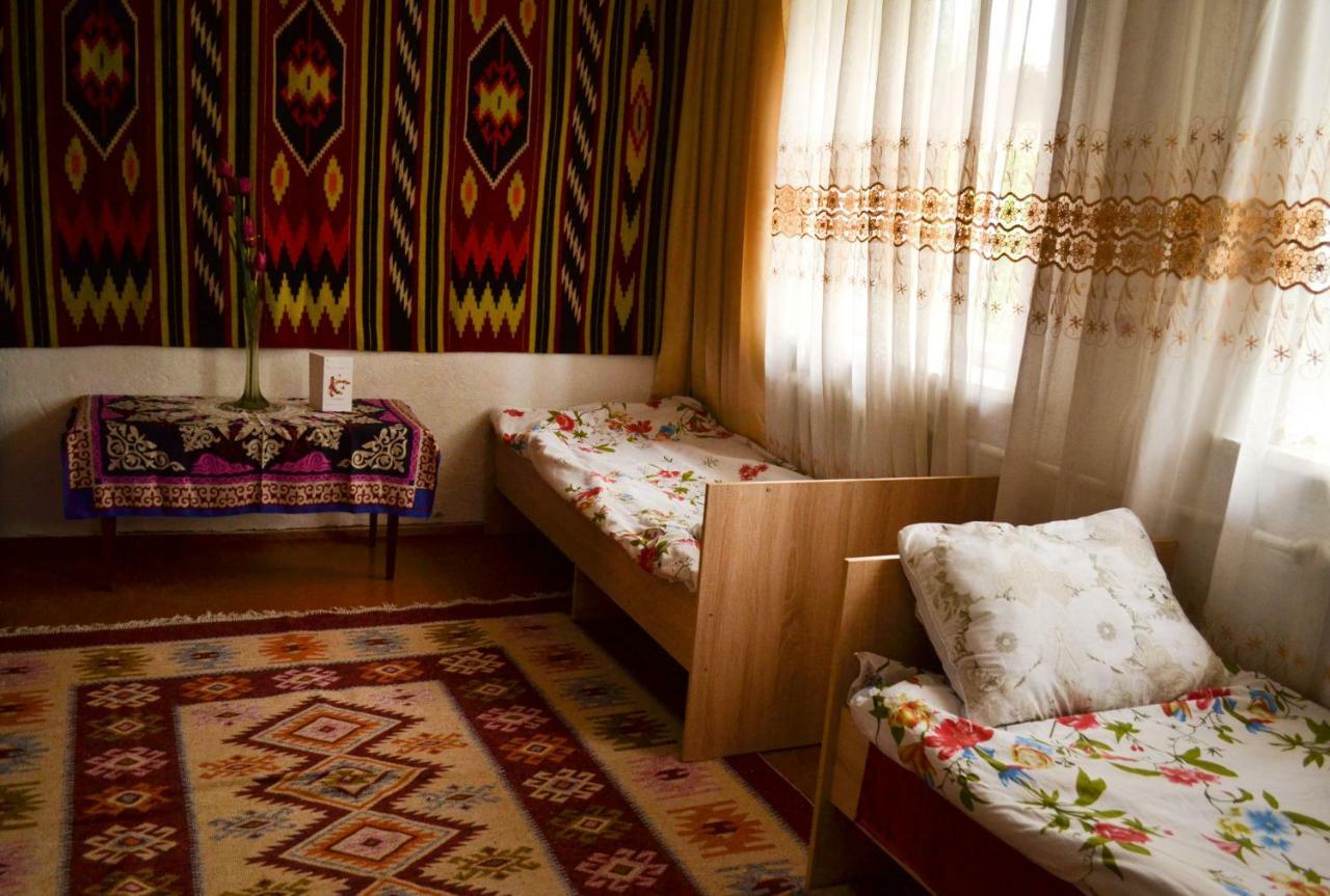 Guesthouse Bermet Tong Dış mekan fotoğraf